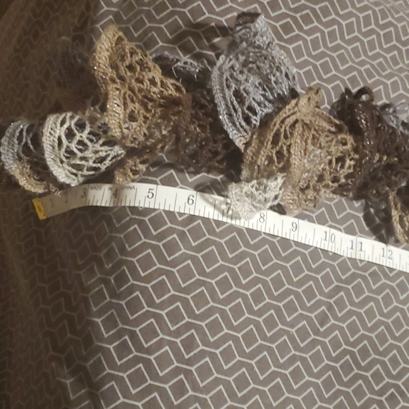 Ladies Scarf Bundle - Picture 13 of 17